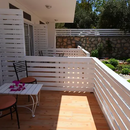 Homestay Neruda *